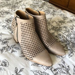 LUCKY BRAND Jakelyn Ankle Bootie